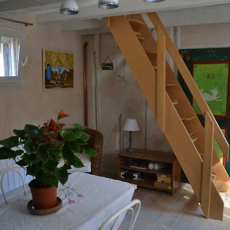 La Licorne Bed & Breakfast Lamarche-Sur-Saone Bagian luar foto